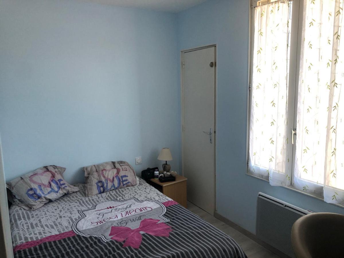 Appartement Lisieux Calme Tres Bien Equipe エクステリア 写真